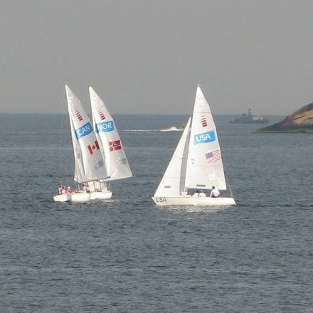 Wind delays all three sailing crews