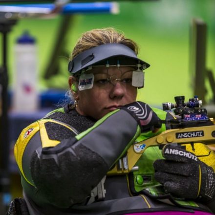 Smith, Kosmala miss shooting medals on day one