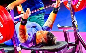 Para-powerlifting