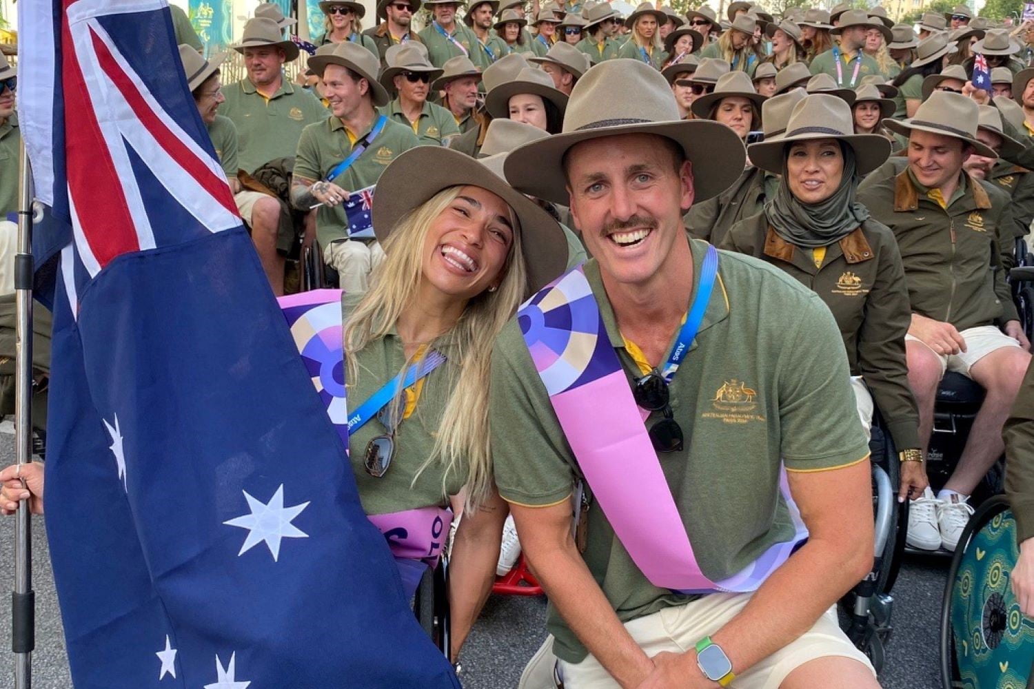 Warm Welcome For Aussies At Spectacular Games Opening 