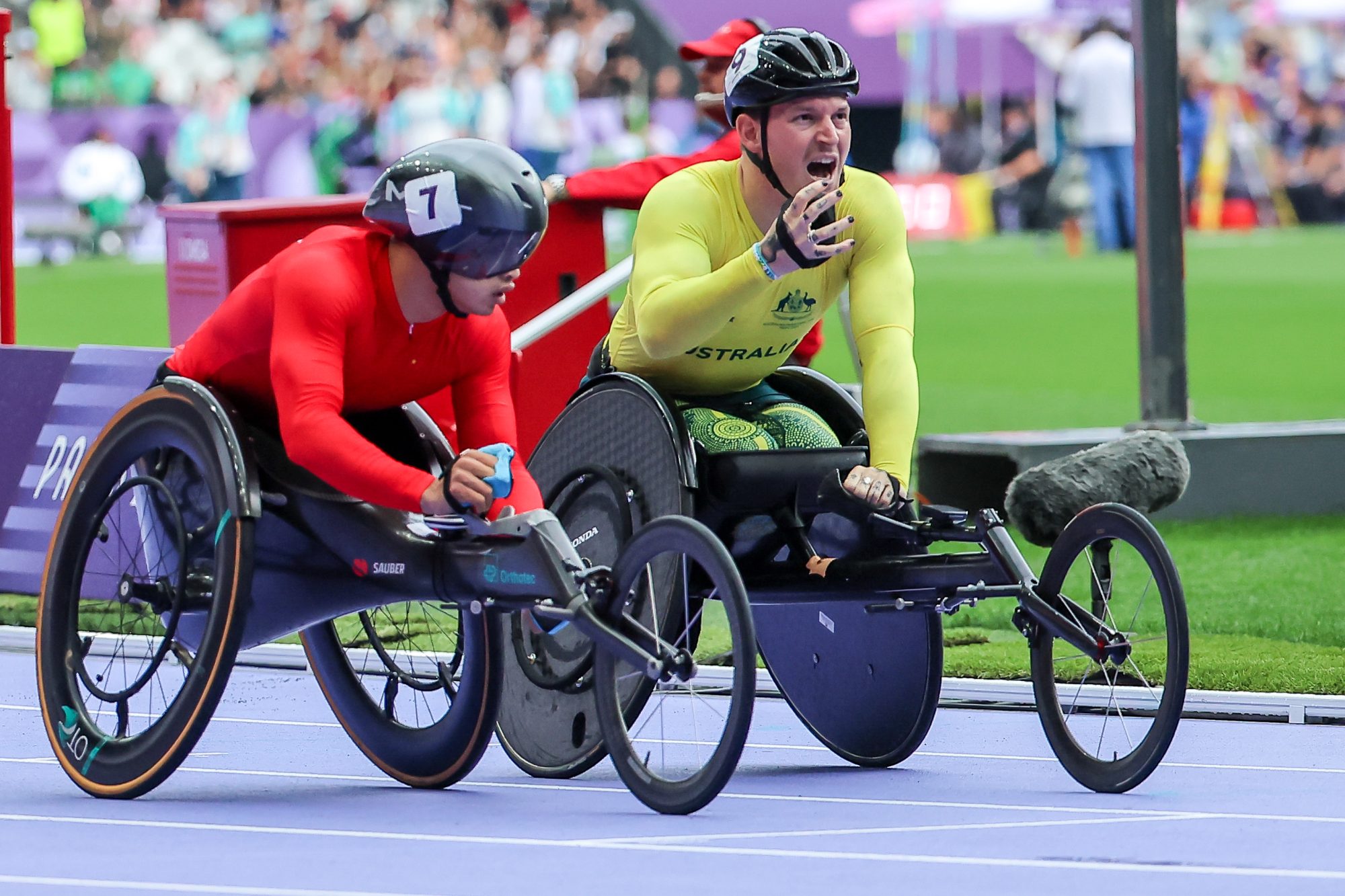 Rheed McCracken claims bronze in a photo finish against the competitor from China